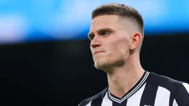 Newcastle United: Sven Botman out for up to nine months with ACL injury