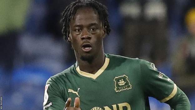 Darko Gyabi: On-loan Plymouth Argyle midfielder likely to miss rest of season