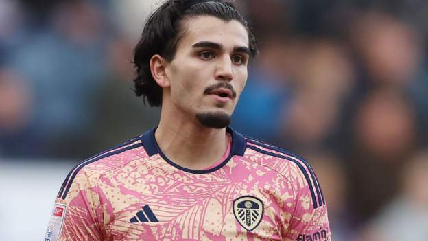 Pascal Struijk: Leeds United defender out for season after groin surgery