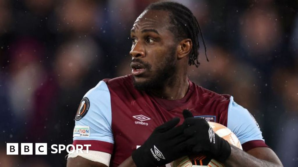Roy Keane criticism ‘dinosaur mentality’ – West Ham’s Michail Antonio Roy Keane criticism ‘dinosaur mentality’ – West Ham’s Michail Antonio