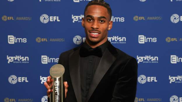 EFL Awards: Ipswich boss Kieran McKenna and Leeds winger Crysencio Summerville win Championship prizes