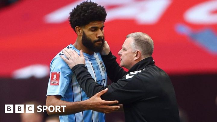 Mark Robins: Coventry City will try to recover for play-off push