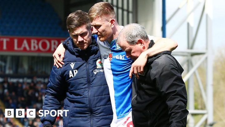 Scott Wharton: Blackburn Rovers defender sidelined by knee injury