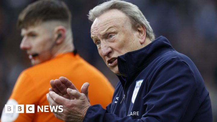Neil Warnock hopes to see Ipswich in Premier League