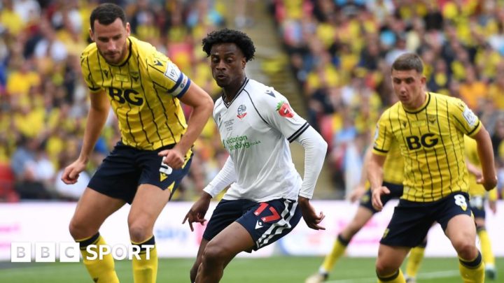 Nathanael Ogbeta: Plymouth Argyle sign former Swansea City defender