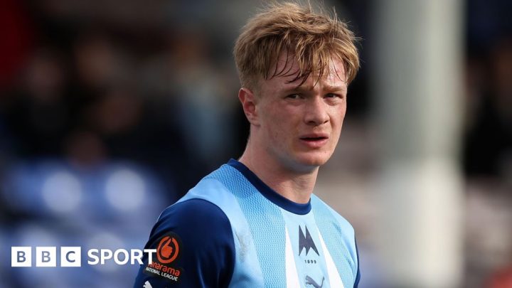 Plymouth Argyle midfielder Will Jenkins Davies signs new one-year contract
