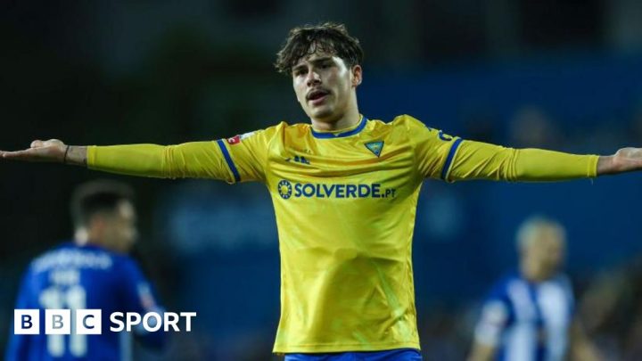 Wolves agree five-year deal with Braga for Portuguese winger Rodrigo Gomes