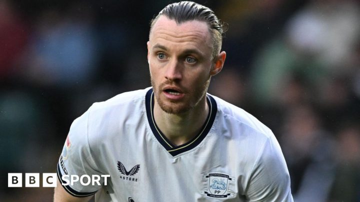 Will Keane: Preston striker extends contract until 2026