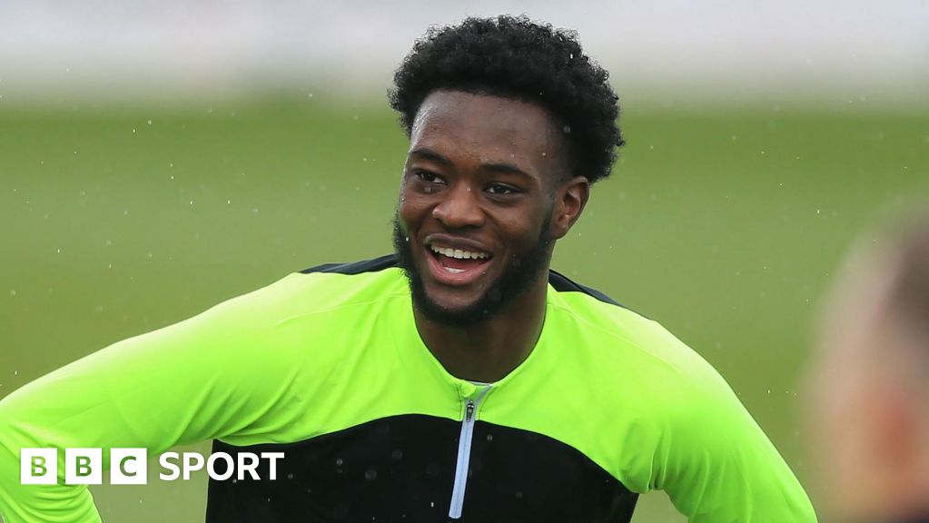Abu Kamara: Hull and Luton in race to sign Norwich winger Abu Kamara: Hull and Luton in race to sign Norwich winger