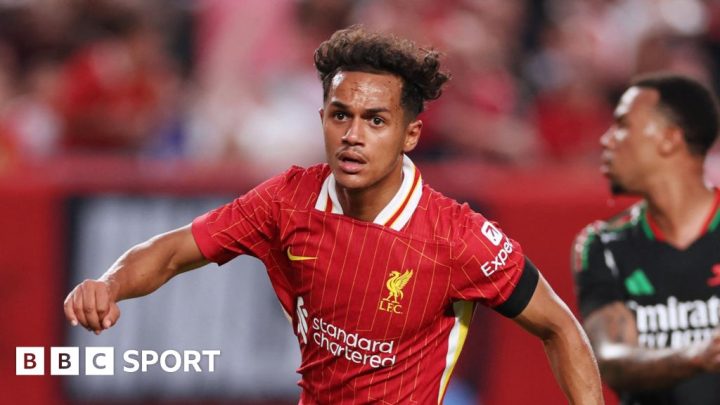 Fabio Carvalho: Brentford sign Liverpool winger in £27.5m deal