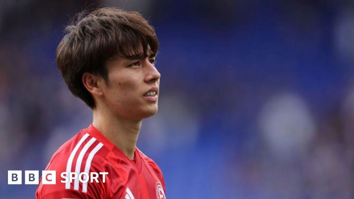 Ao Tanaka: Leeds United sign Japan midfielder from Fortuna Dusseldorf