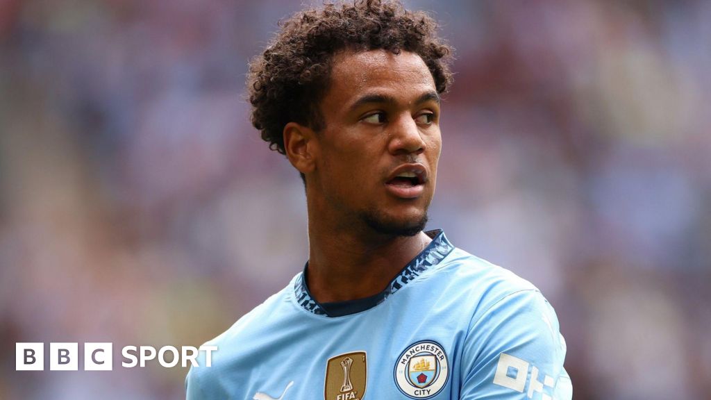 Oscar Bobb: Manchester City midfielder suffers leg fracture before Premier League opener against Chelsea Oscar Bobb: Manchester City midfielder suffers leg fracture before Premier League opener against Chelsea