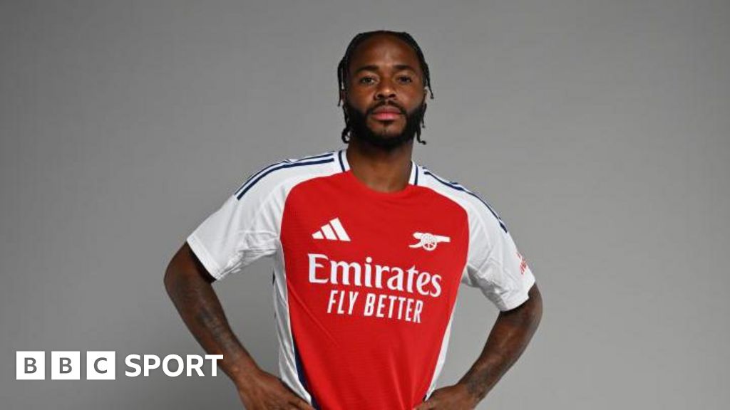 Raheem Sterling: Arsenal sign Chelsea forward on loan Raheem Sterling: Arsenal sign Chelsea forward on loan