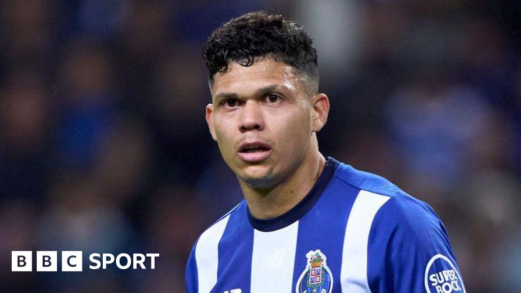 Evanilson: Bournemouth sign Brazilian forward in club record deal Evanilson: Bournemouth sign Brazilian forward in club record deal