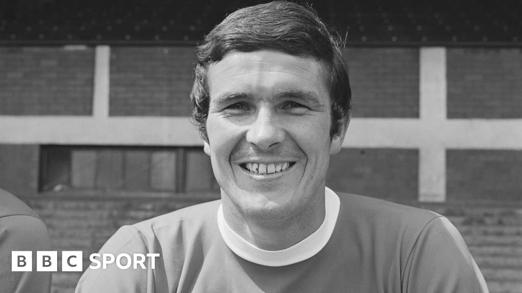 Ron Yeats: Liverpool legend dies aged 86 Ron Yeats: Liverpool legend dies aged 86