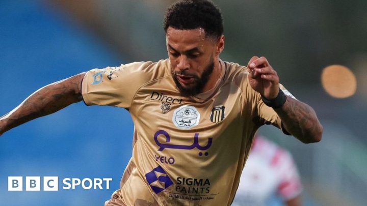 Andre Gray: Plymouth Argyle sign free-agent striker on short-term deal