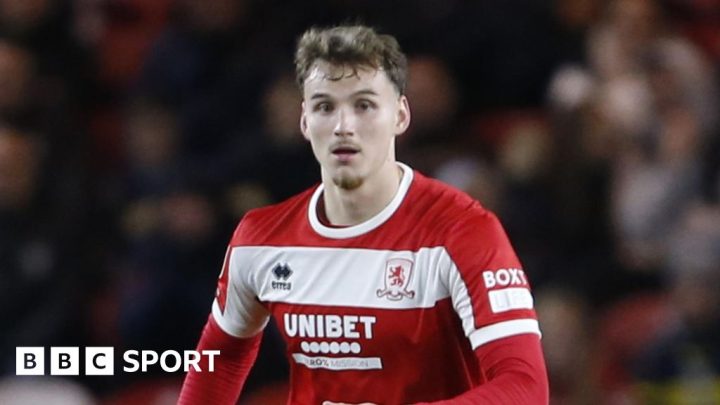 Middlesbrough: Defender Rav van den Berg out for number of weeks with knee injury