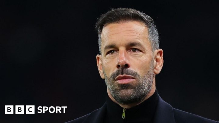 Ruud van Nistelrooy would like to be Man Utd manager in future, but not now