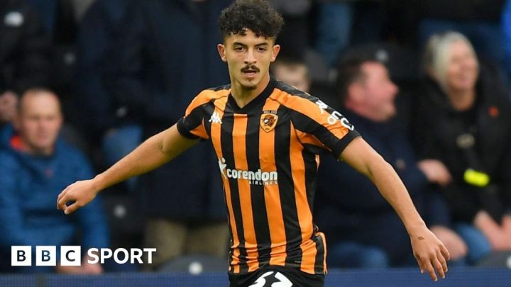 Hull City: Mohamed Belloumi to miss rest of season with ACL injury
