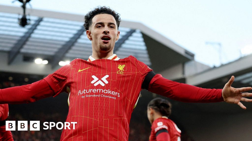 Liverpool manager Arne Slot challenges Curtis Jones to add consistency to game Liverpool manager Arne Slot challenges Curtis Jones to add consistency to game