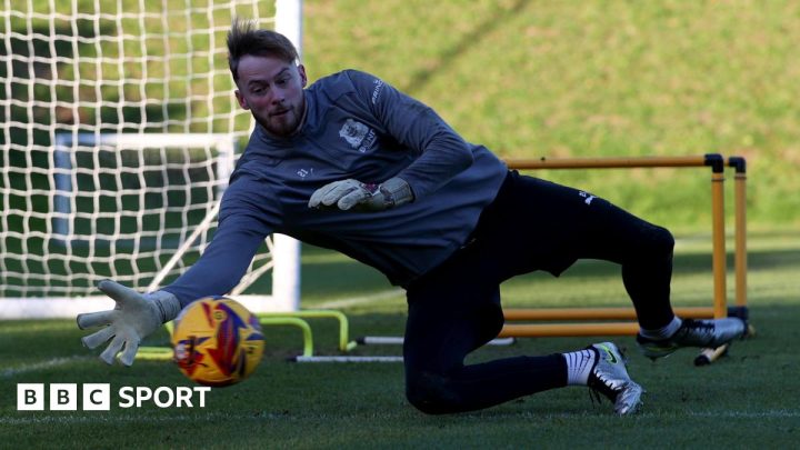 Wayne Rooney weighs up goalkeeper options as Hazard returns to Plymouth Argyle