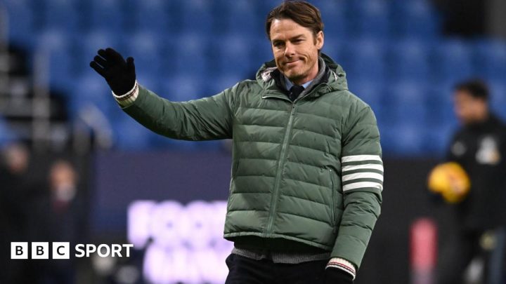 Scott Parker: Burnley must ‘crack on’ over Christmas