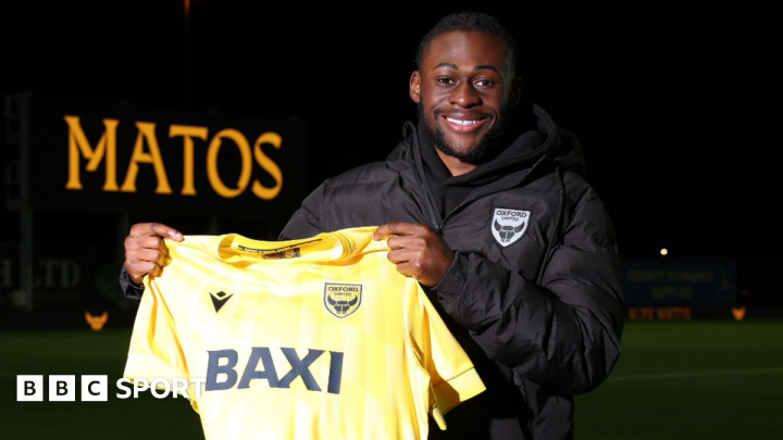 Alex Matos: Chelsea loan England youth prospect to Oxford United