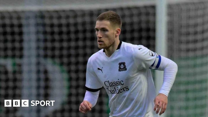 Preston North End sign defender Lewis Gibson from Plymouth Argyle