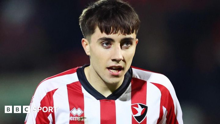 Joel Colwill: Exeter City have signed Cardiff City midfielder on loan