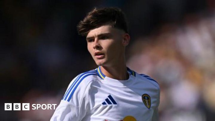 Charlie Crew: Leeds teenager joins Doncaster Rovers on loan