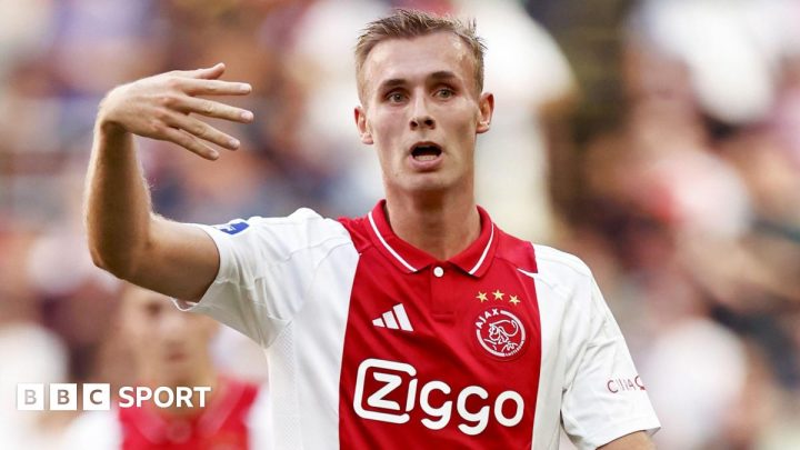Sivert Mannsverk: Cardiff City sign Ajax midfielder on loan