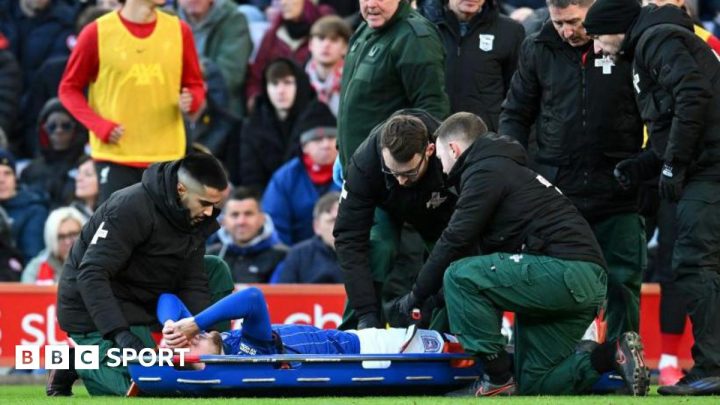 Ipswich winger Wes Burns to miss rest of season with torn ACL