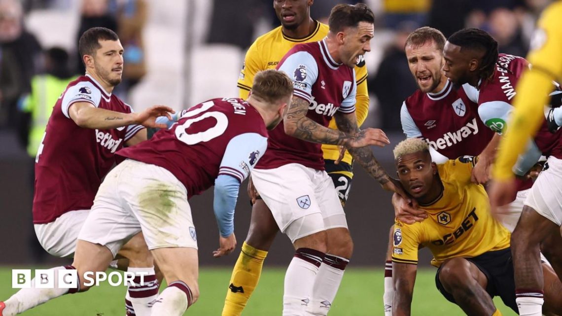 Mario Lemina: Midfielder available for Wolves after U-turn amid Saudi interest Mario Lemina: Midfielder available for Wolves after U-turn amid Saudi interest