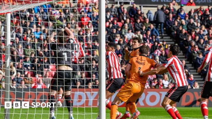 Sunderland: Should Anthony Patterson be replaced as goalkeeper?