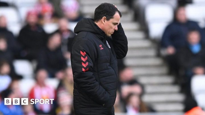 Sunderland: Fatigue claim could come back to bite Regis Le Bris
