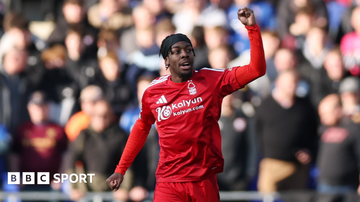Ipswich 2-4 Nottingham Forest: Visitors underline top-four credentials with win