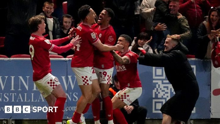 Bristol City 2-1 West Bromwich Albion: Haydon Roberts scores 96th-minute winner