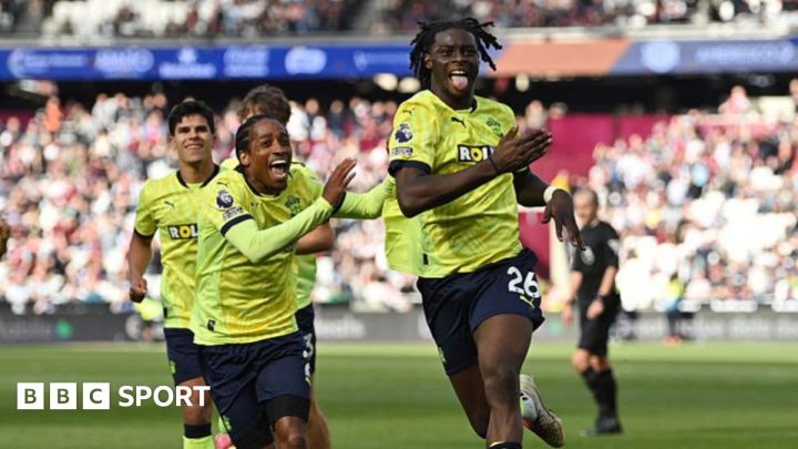 West Ham 1-1 Southampton: Lesley Ugochukwu scores stoppage-time equaliser for Saints