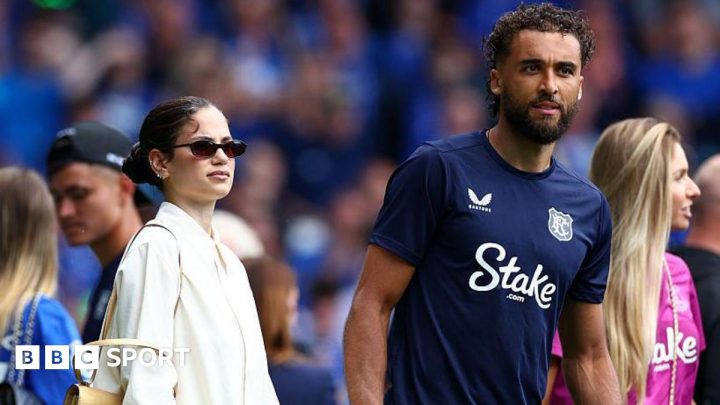 Dominic Calvert-Lewin: Everton condemn “threatening, racist, and misogynistic” abuse of striker’s wife Sandra