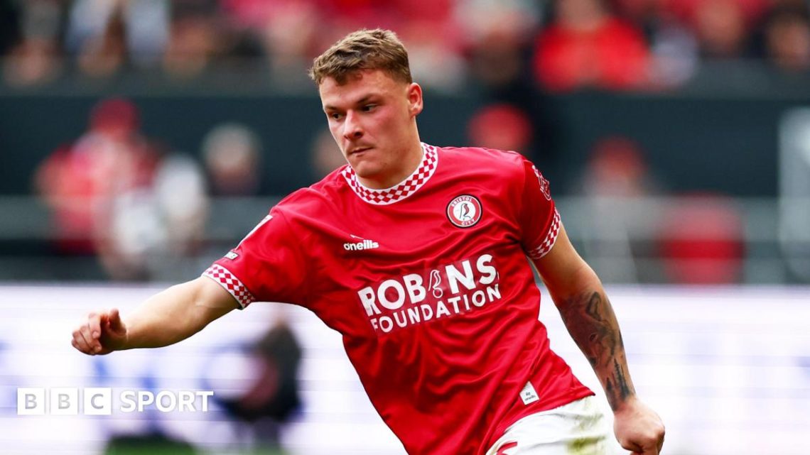 Cameron Pring: Bristol City defender signs new three-year contract until 2028 Cameron Pring: Bristol City defender signs new three-year contract until 2028