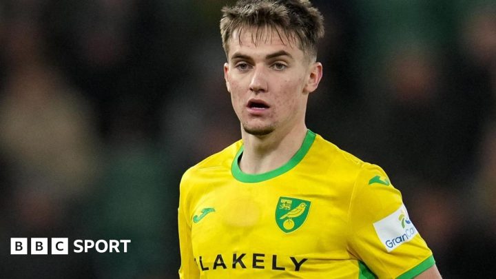 Jacob Wright: Norwich sign Manchester City midfielder for £2.3m