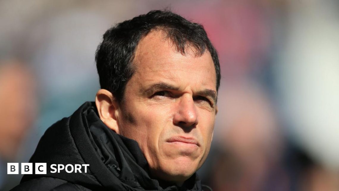 Regis Le Bris: Sunderland boss says his side will be sparked by challenge of play-offs Regis Le Bris: Sunderland boss says his side will be sparked by challenge of play-offs