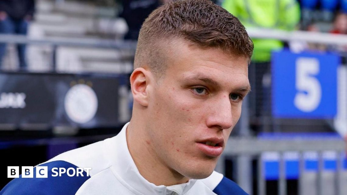 Jakov Medic: Norwich sign defender from Dutch club Ajax