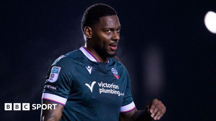 Ricardo Santos: Swansea City close to signing ex-Bolton Wanderers defender