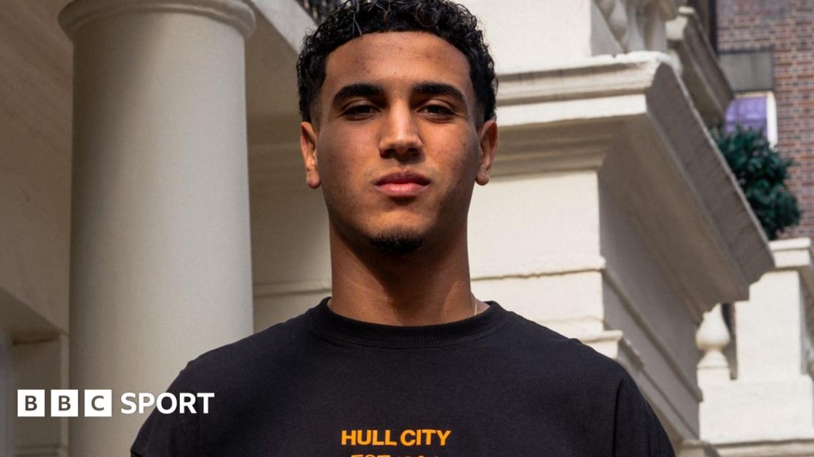 Reda Laalaoui: Hull City sign Moroccan midfielder for undisclosed fee Reda Laalaoui: Hull City sign Moroccan midfielder for undisclosed fee