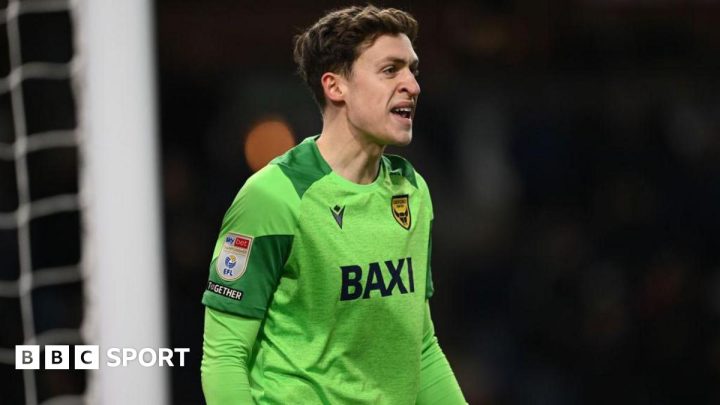Jamie Cumming: Oxford United goalkeeper signs new ‘long-term’ deal