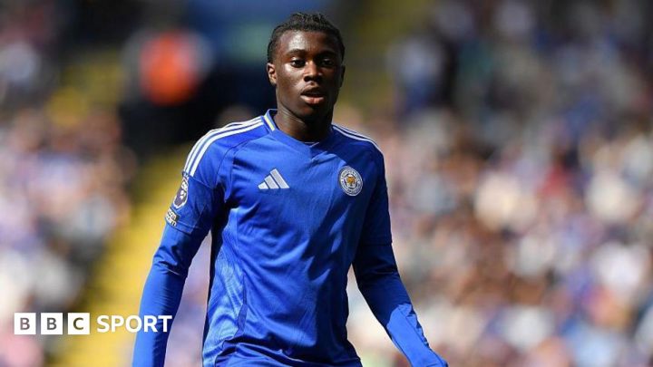 Jeremy Monga: Leicester City midfielder, 15, to sign professional deal in 2026