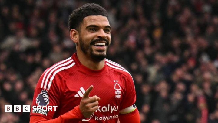 Nottingham Forest: Morgan Gibbs-White signs new three-year contract