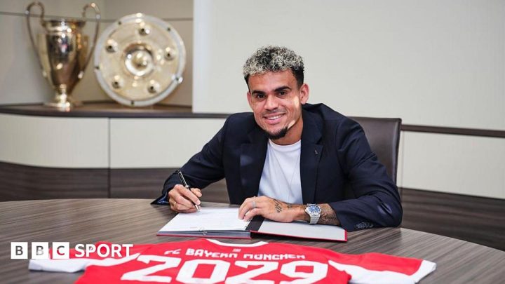 Luis Diaz: Bayern Munich sign Liverpool winger in £65.5m deal