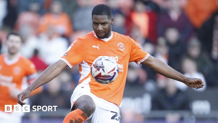 Odel Offiah: Preston sign defender from Brighton and Hove Albion